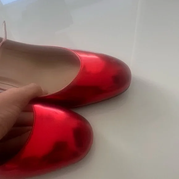 Valentino Shiny Red Heels - Picture 9 of 11